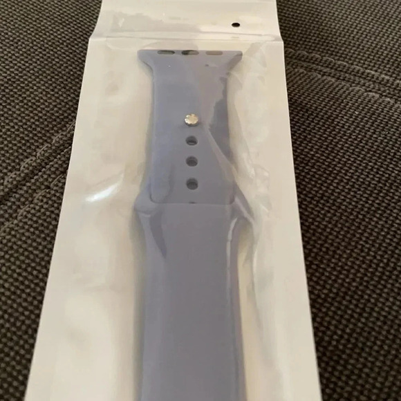 Purple Apple Watch Silicone Band 38/40 - Picture 2 of 2